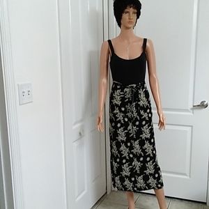 Floral Midi Pencil Skirt Size 26W by Accomplice